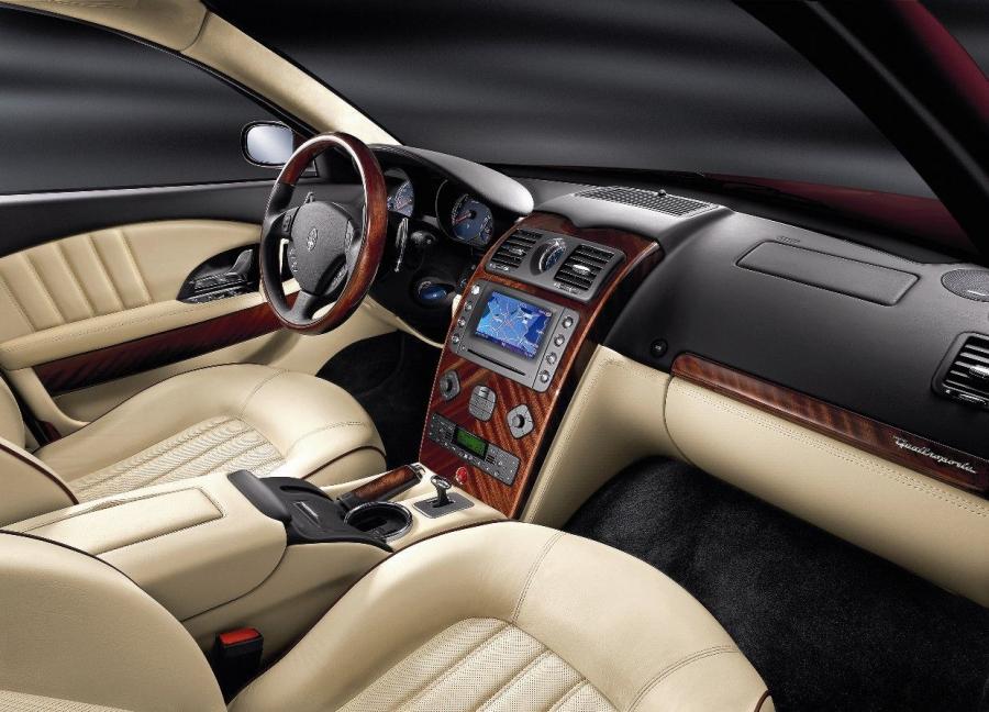  Maserati Quattroporte Executive GT 2005 года  (фото 9 из 18)